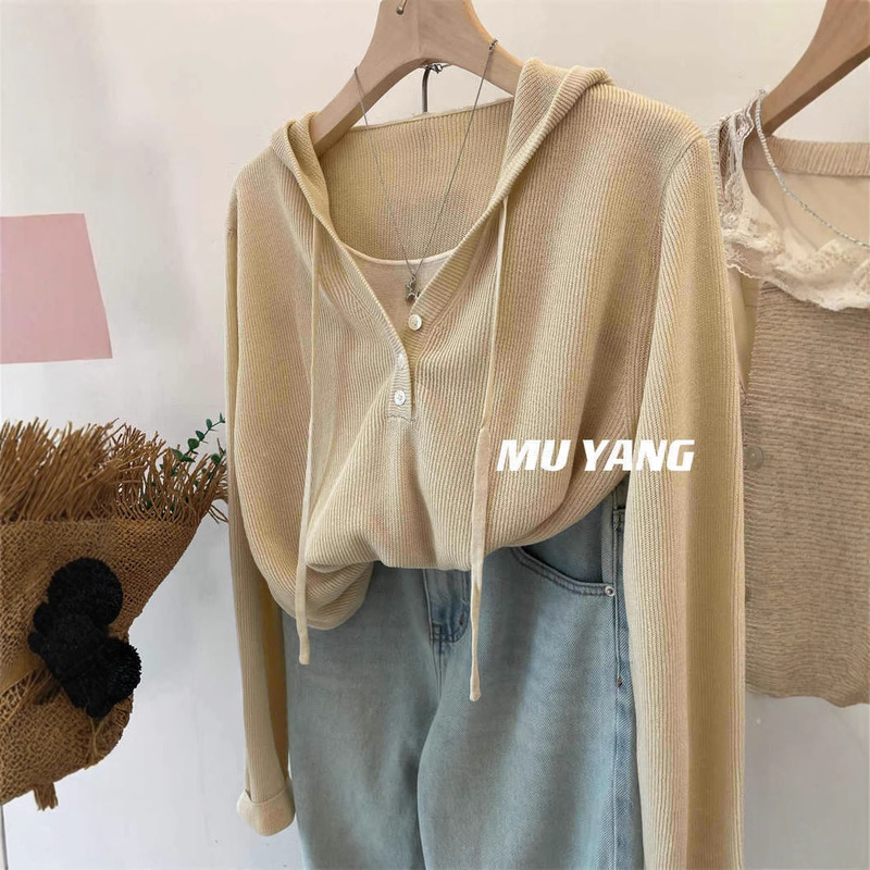 Japanese Retro Fake Two-piece Half-open Buckle Hoodie Sweater Hoodie Women's Gentle Style Sex-free All-match Short Top Trendy Japanese Retro Fake Two-piece Half-open Buckle Hoodie Sweater Hoodie Women's Gentle Style Sex-free All-match Short Top Trendy