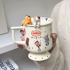 オリジナルデザインクリーム色コップ落書き女の子高颜値セラミックカップカップルコーヒーカップかわいいマグカップ