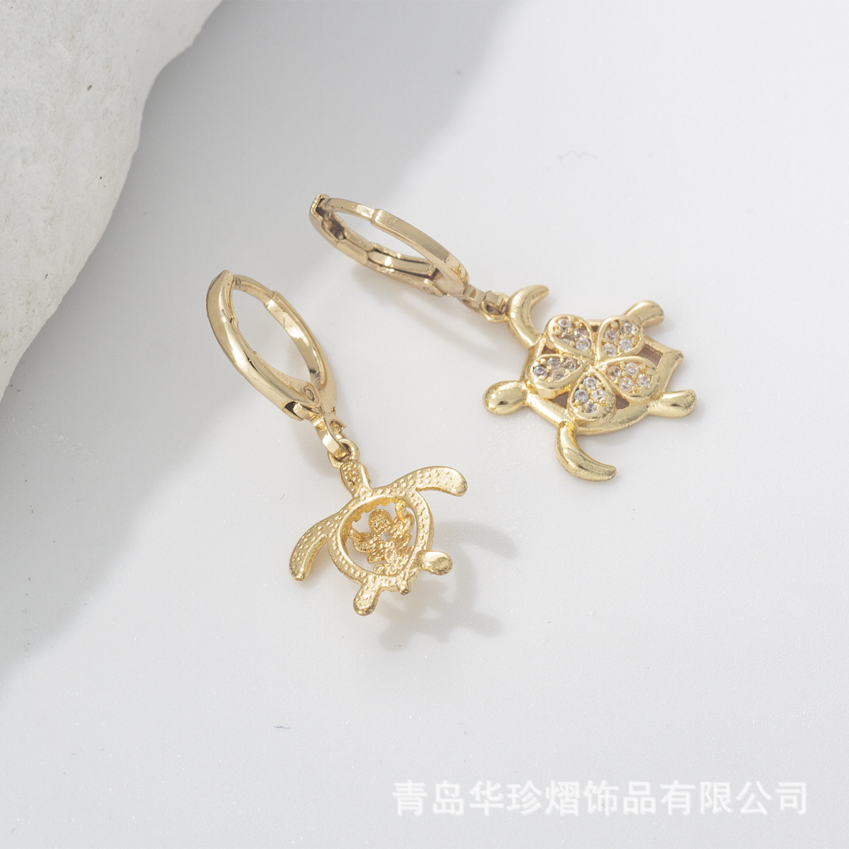 Qingdao jewelry Factory earrings fashion exquisite asymmetrical zircon sea turtle earrings personality light luxury electroplated earrings female