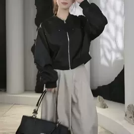 其他短外套;女式衬衫;女式马甲