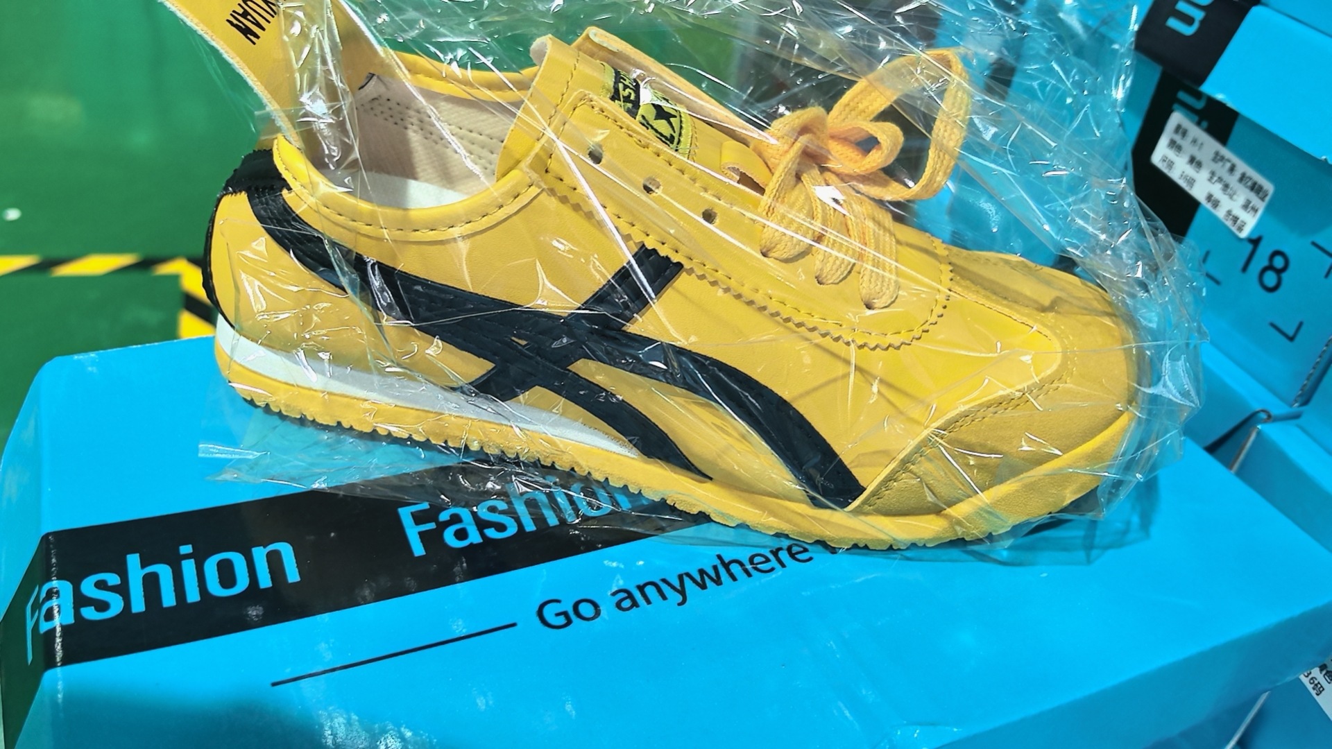 Zapatillas de Ballet Retro Estilo Chino Plateadas para Mujer, Nuevas Zapatillas Deportivas A-Gan Versátiles de Moda Verano 2026