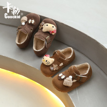 女童时尚森系外穿包头单鞋2025冬季新款可爱卡通魔术贴中大童单鞋