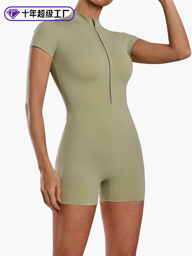 2025 primavera y verano con cremallera de mangas cortas mujeres desnudas sensación de fitness ajustado camiseta deportiva de mujeres caderas sexy abdomen