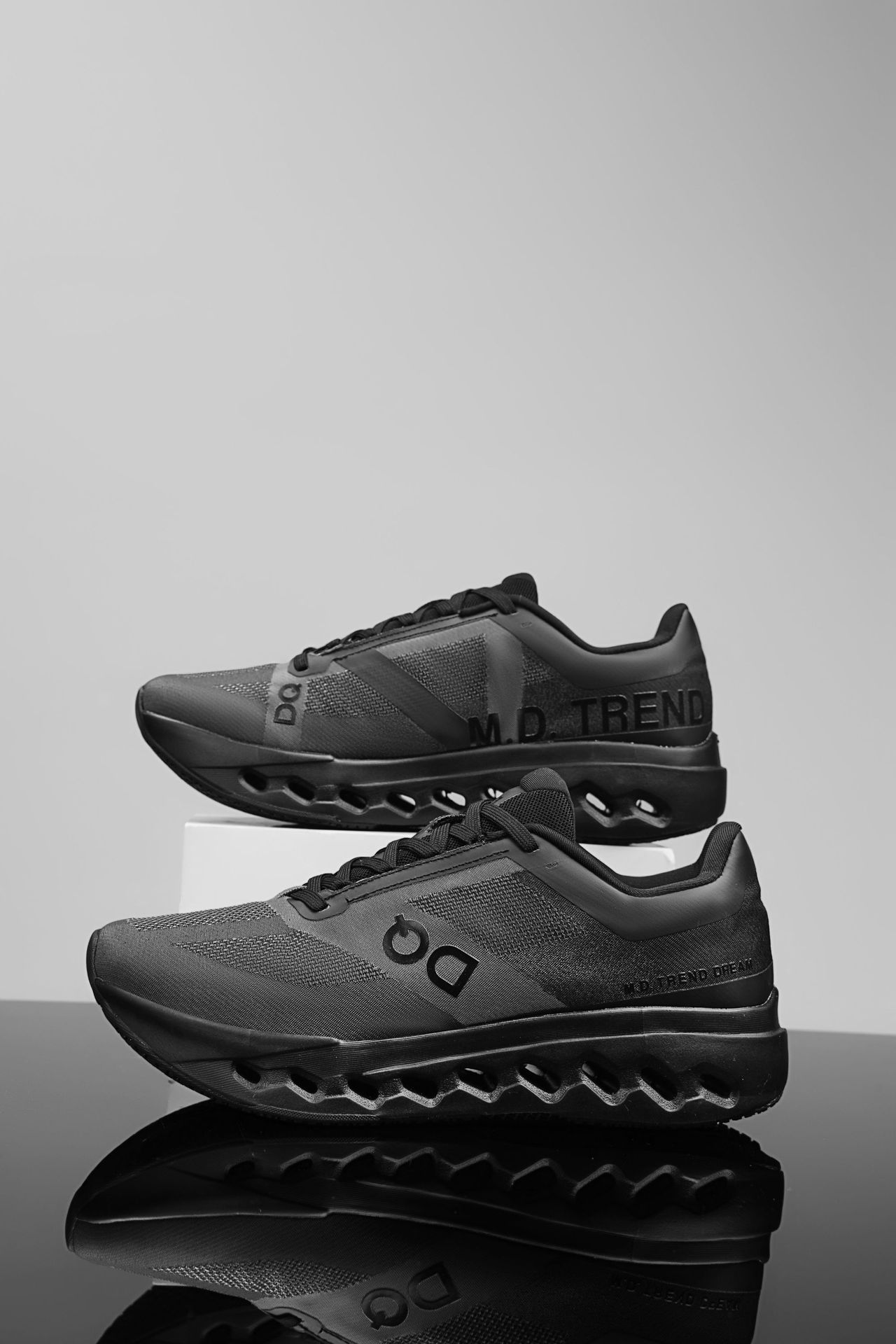 Cross-border 2026 nuevos zapatos de pareja casuales de moda zapatos deportivos de hombre cómodos versátiles zapatos de carrera ligeros de moda