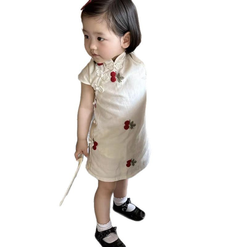 Xianning Seven Chinese Style Hanfu Vestido de verano para niños Nuevo vestido de falda cheongsam bordado de cereza dulce para niñas