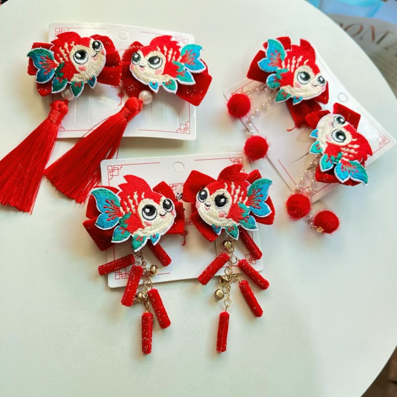 2026 New Year Style Children's Hairpin Chinese Style Tassel Bell Pendant Hair Accessory Cute Girl Red Butterfly Headdress