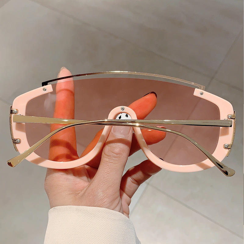 70g Weight Full Frame Glasses Structure Sunglasses Classification PC, UV400 Protection Lens Material Special-Shaped Mirror Glasses Style Travel, Party Occasion Solid Color Pattern Unisex Gender Simple Style, Streetwear Style Pink, Gold Color Simple Style Streetwear Solid Color PC UV400 Protection Special-Shaped Mirror Full Frame Women's Sunglasses 4