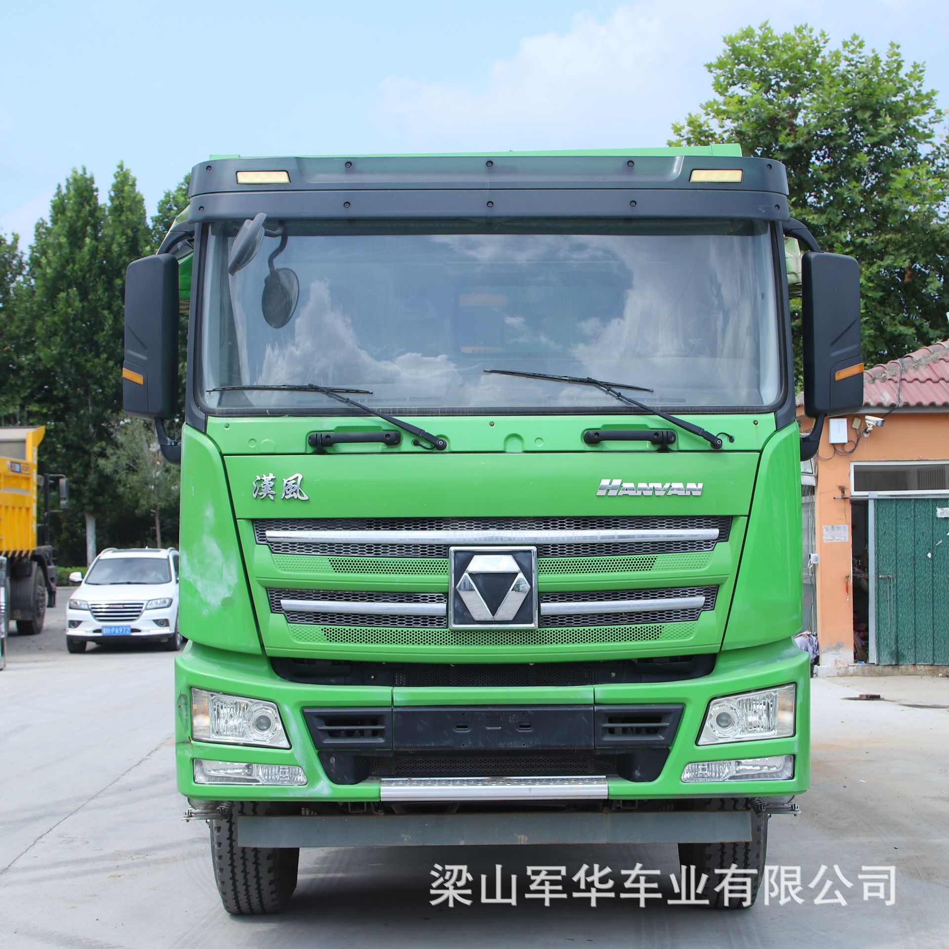 XCMG dump truck for sale, 10-wheel mining dump truck, sand and gravel transport vehicle, 8-wheel rear self-unloading engineering vehicle