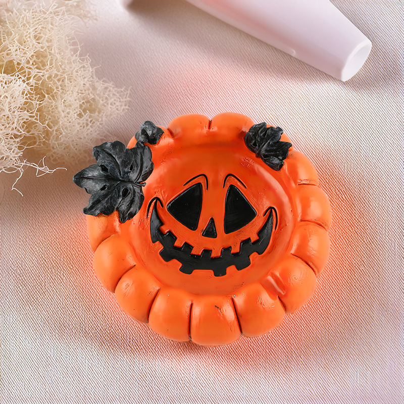  New Product Creative Personalized Skull Human Body Resin Ashtray Home Desktop Decoration Ornaments Halloween Gifts