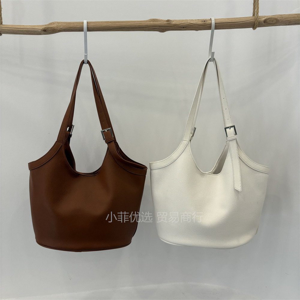 새로운 부드러운 가죽 토트 백 틈새 디자인 캐주얼 한국 스타일 어깨 가방 여성 대용량 유행 휴대용 통근 가방