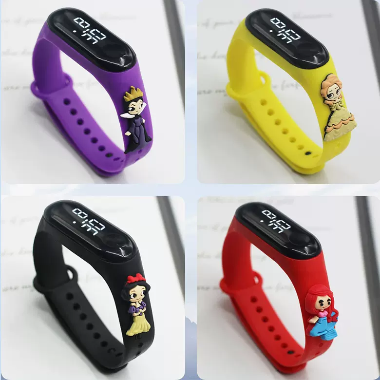 防水卡通女孩男孩手环电子表 运动触控学生米3公仔可爱led电子表