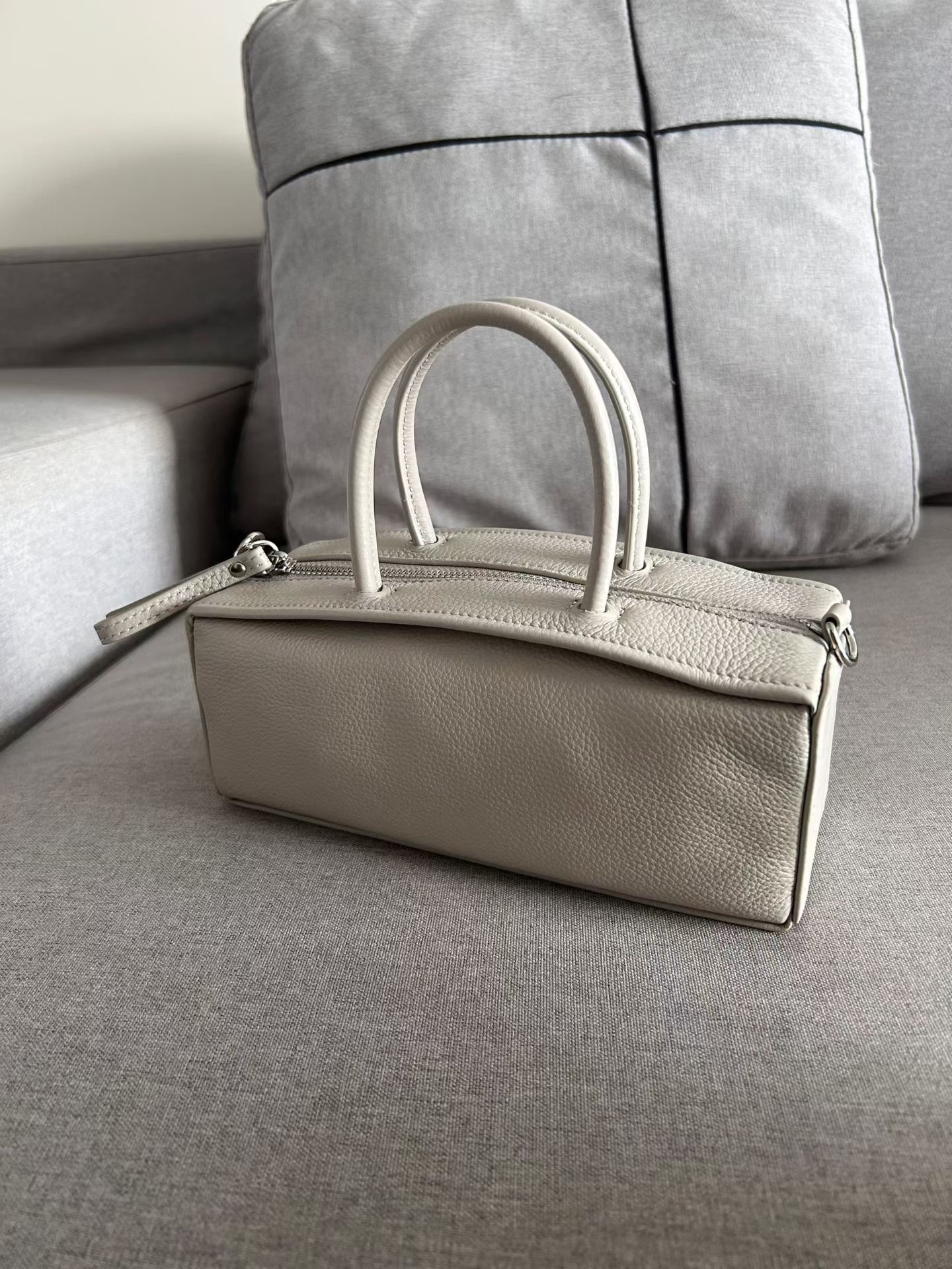 New Korean Style Top Grain Leather Mini Square Bag - Versatile Handbag & Crossbody Baguette - Thumbnail 7