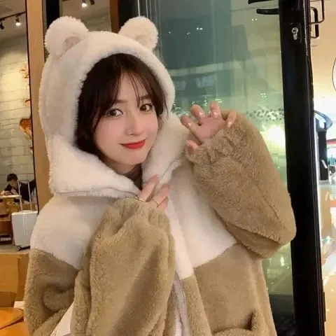 Женские топы с капюшоном из овечьей шерсти, новинка 2024 года, зимние студенческие теплые утолщенные топы с капюшоном, модные топы