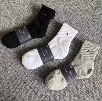 Foreign Trade Tommy 3-Pack Unisex Mid-Calf Socks in Black, White, and Gray Solid Colors, Business and Sports Cotton Socks, All-Season Wholesale