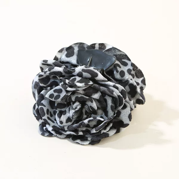 Fashionable retro leopard print fabric flower hair clip, 2026 autumn and winter new style, elegant hair accessory for the back of the head
