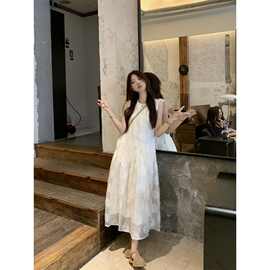 法式甜美小个子印花无袖连衣裙女2026新款减龄宽松显瘦遮肉背心裙