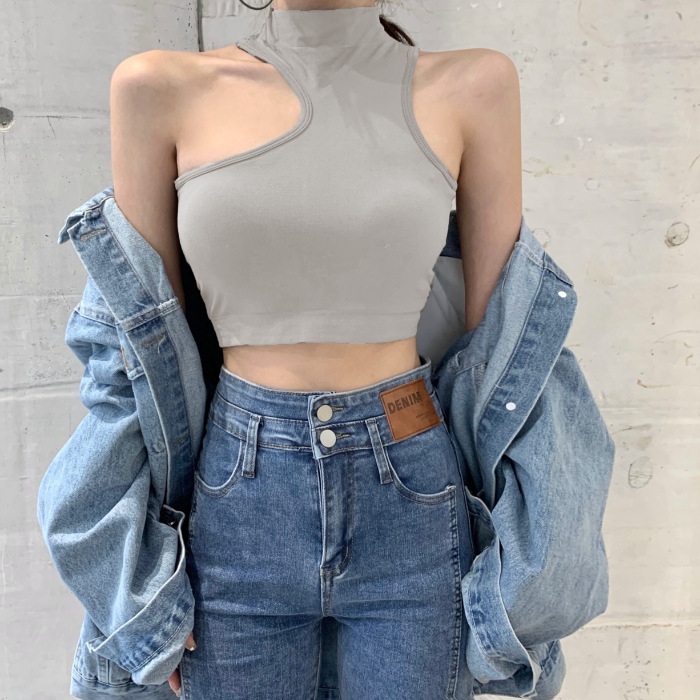 純粋に首のサスペンダーのベストを掛けたいです。女性の中に胸のクッションが付いています。|undefined