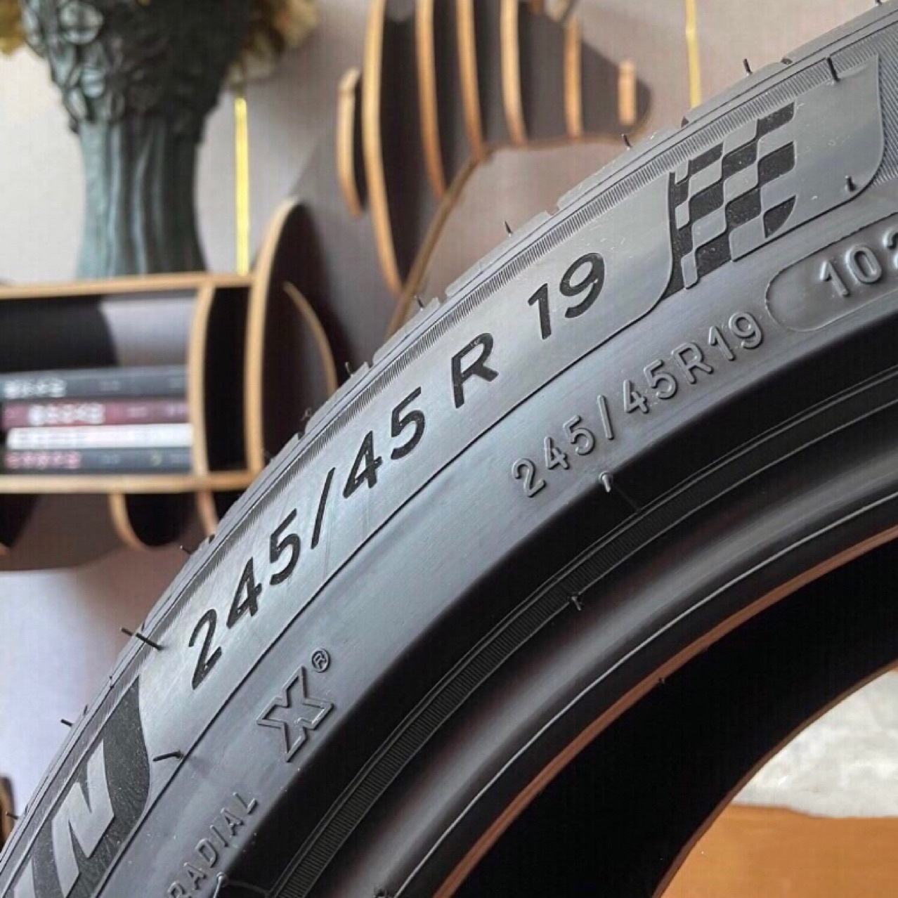 Used Michelin Tires 245/45R19 102W Racing 4 Suitable for Audi A6L Model S Xiaopeng P7