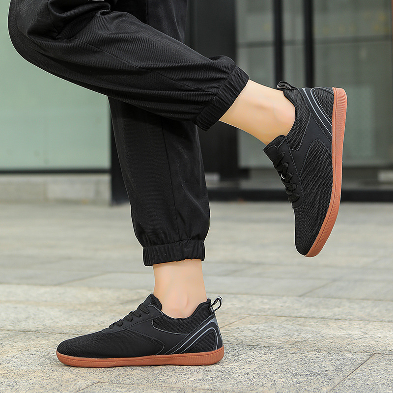 Manufacturer Wholesale Wide-Fit Comfortable Women's Walking Shoes, Breathable Soft-Soled Men's Large Size Fly-Knit Flat-Foot Sports Casual Shoes Manufacturer Wholesale Wide-Fit Comfortable Women's Walking Shoes, Breathable Soft-Soled Men's Large Size Fly-Knit Flat-Foot Sports Casual Shoes