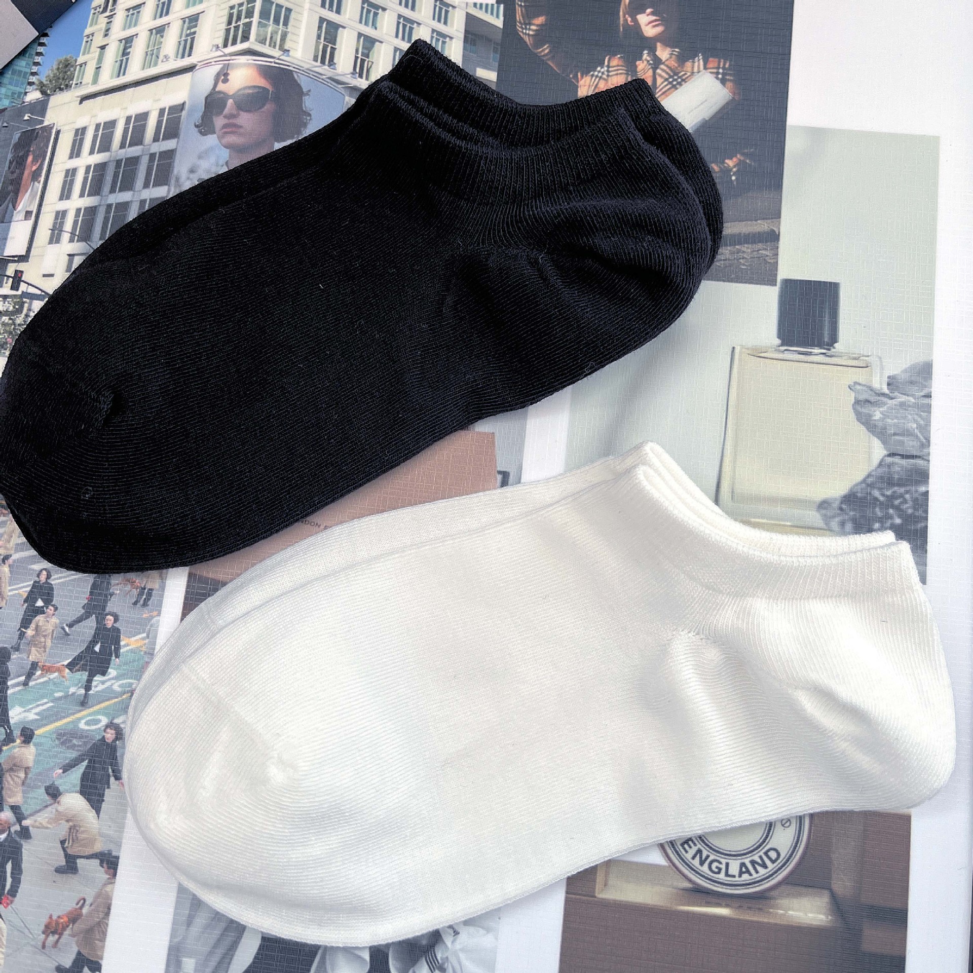 Foshan Zhiyuan Weaving Solid Color Boat Socks Combed Cotton Black and White Invisible Socks Boneless Sewing Head Women's Boat Handmade Socks