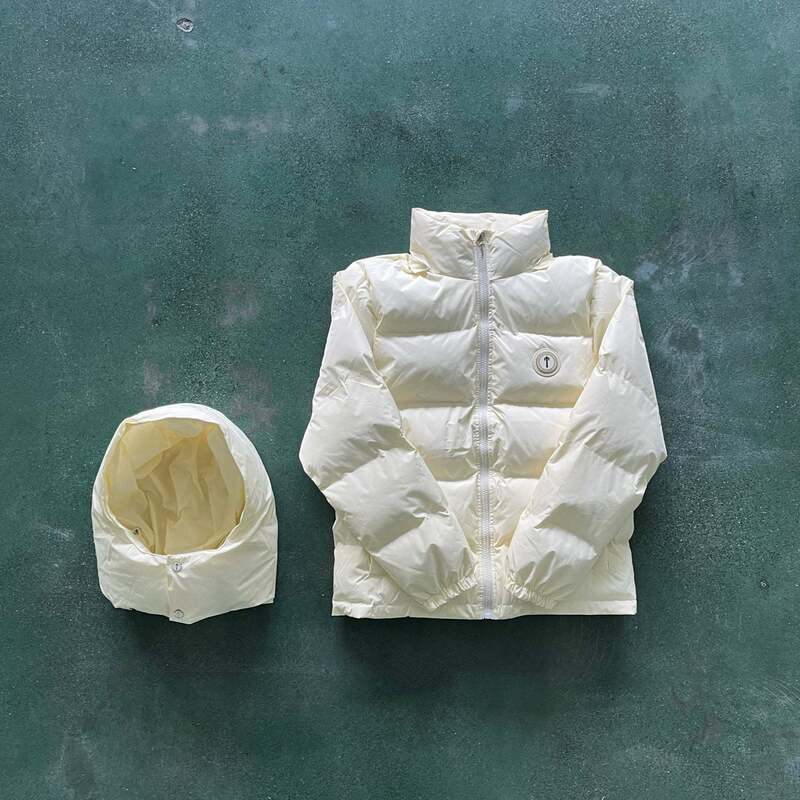Trapstar Beige Small Label Cotton-padded Jacket Fresh and Gentle Thickened Hat Detachable Jacket for Couple All-match Trapstar Beige Small Label Cotton-padded Jacket Fresh and Gentle Thickened Hat Detachable Jacket for Couple All-match