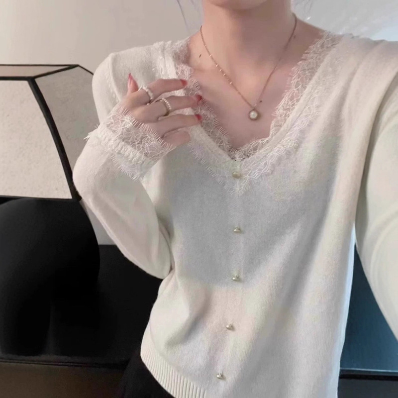 毛衣秋季女装宽松慵懒上衣女高级感超好看蕾丝V领内搭针织打底衫|undefined