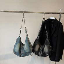 大容量托特包女水洗牛仔通勤斜挎包铆钉美式潮流单肩包手提包跨境