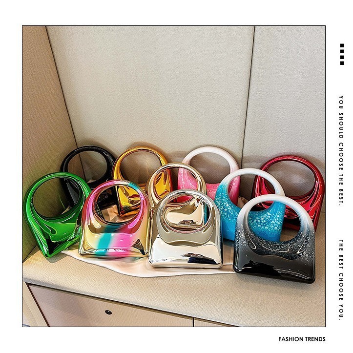 2025 nueva moda transfronteriza bolsa de cena de mujer acrílico brillante bolsa de meseta de fiesta simple bolsa cuadrada mochila