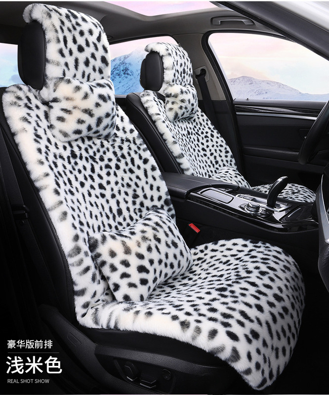 新しい冬のぬいぐるみの車のクッションネットの赤いヒョウの紋様のぬいぐるみの5つの共通のシートの快適な保温のクッション|undefined