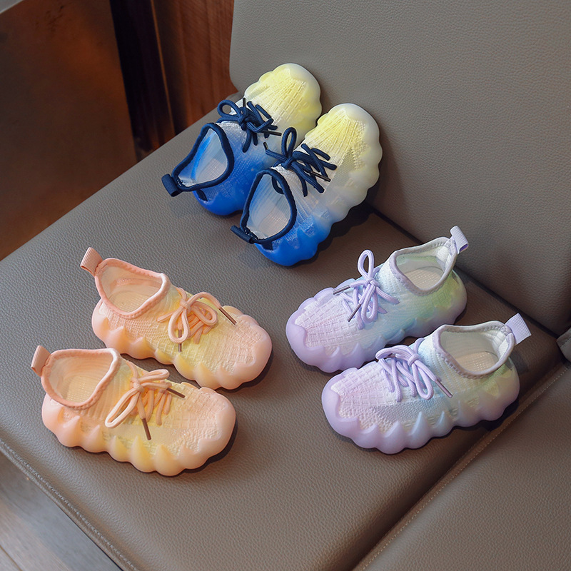 Zapatillas deportivas para niñas, modelo 2025, zapatillas de punto transpirables para niños, suela de gelatina, zapatillas de malla para estudiantes, zapatillas de pulpo para niños