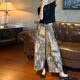 2026年夏季新款阔腿弯刀裤女复古印花宽松高腰休闲气质百搭九分裤