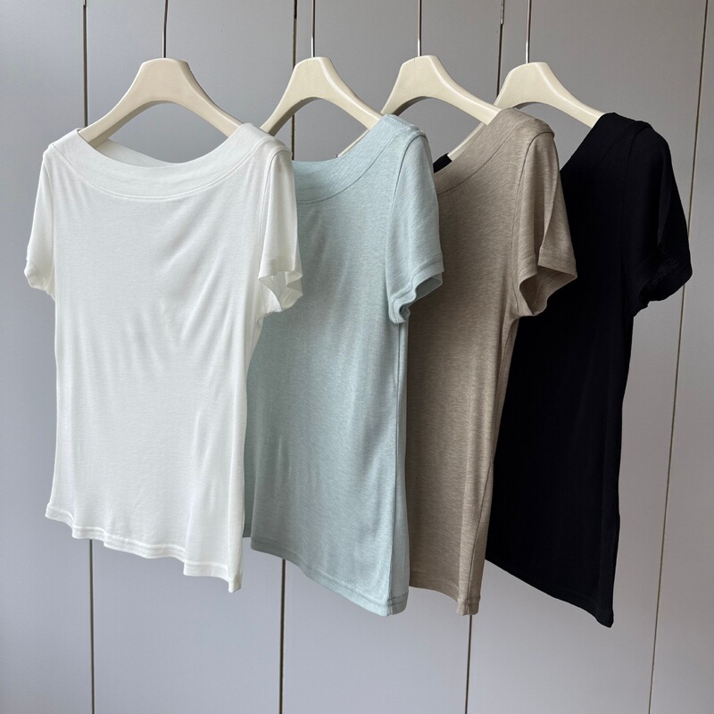 Mulberry Silk + Tencel, Elegant and Beautiful! Women's Summer T-Shirt with a One-Line Neckline, Soft and Cool, Draping Comfortably, Slightly Loose Fit, Short Sleeves