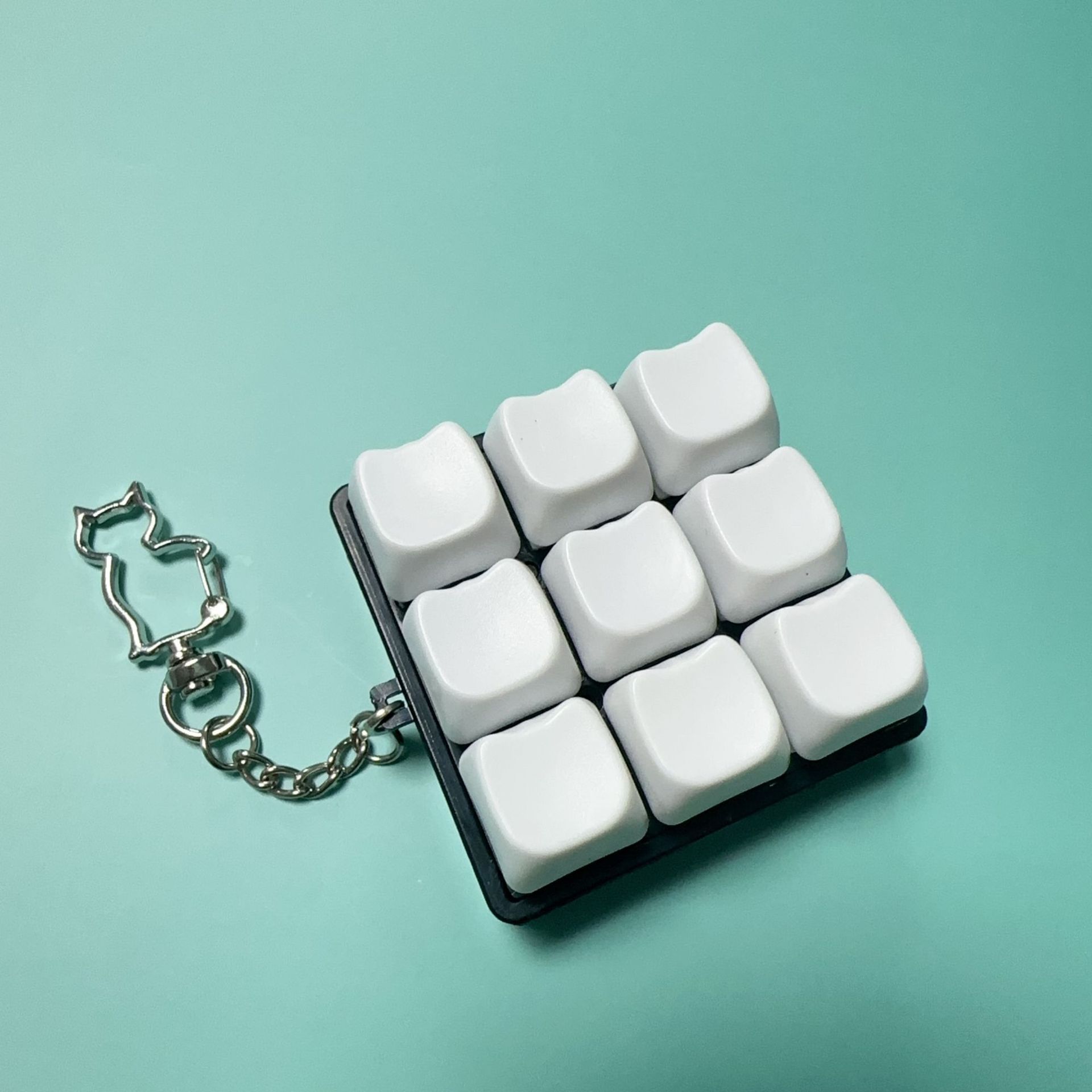 Cross-border Round Cap Decompression Button 9-key Switch Tester Keyboard Cat Keychain Finger Squeeze Stress-relief Toy_voghion.com