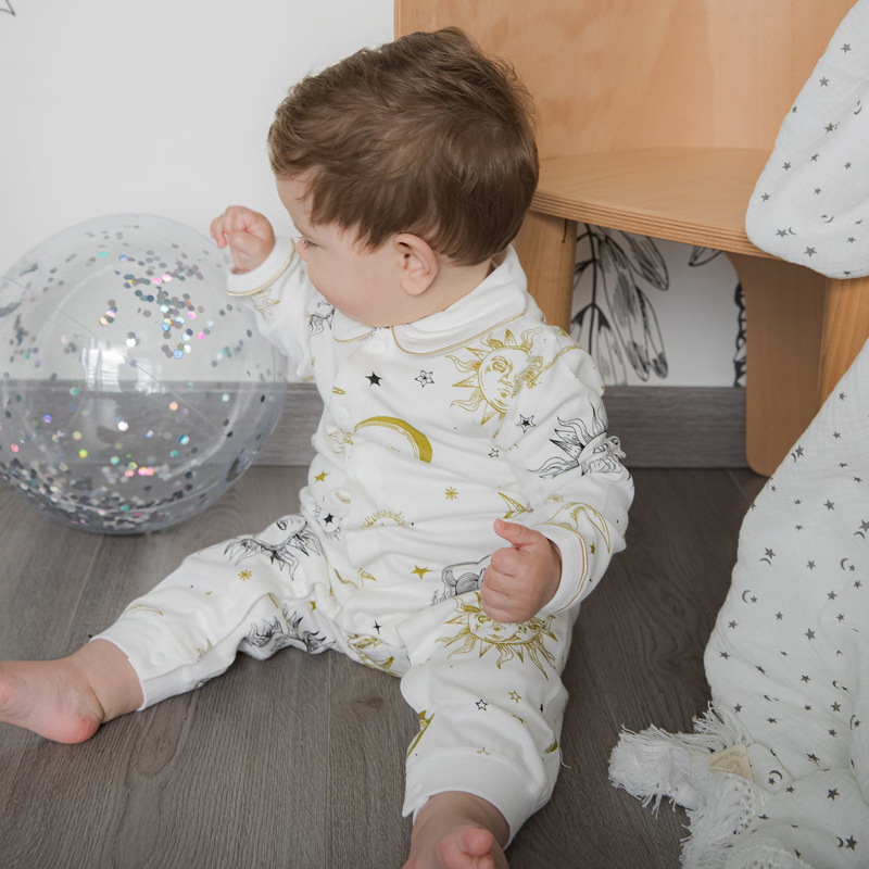 Al por mayor personalizado estilo nórdico primavera y otoño mono bebé mampara de manga larga algodón hombres y mujeres mono bebé ropa de hogar