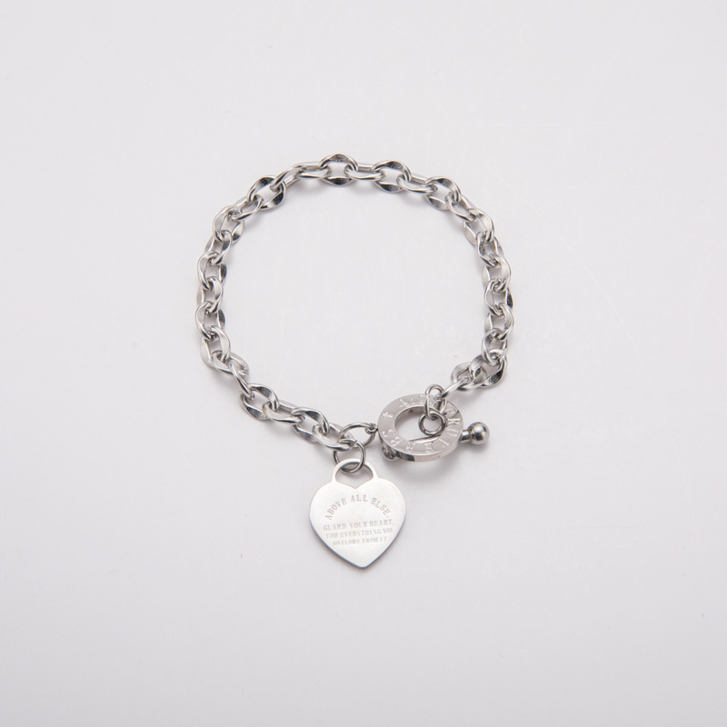 Daily Occasion 1 Piece Fashion Heart Shape Titanium Steel Plating Bracelets