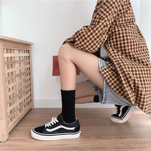 Wholesale men's medium-calf boat socks for spring and summer, short men's sport socks, Japanese-style exercise socks, basketball non-slip socks, invisible socks, Dong.