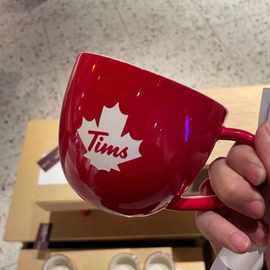 ZZ8N批发Tims咖啡马克杯枫叶咖啡雕刻喝水杯大红色经典圆形陶瓷水