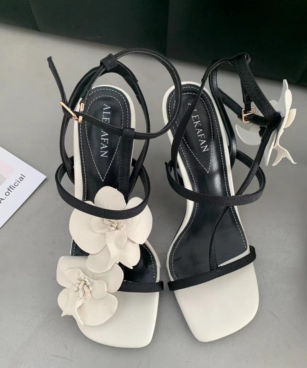 Weiße Blumen Riemchen Sandaletten Mit Stiletto High Heels_voghion.com