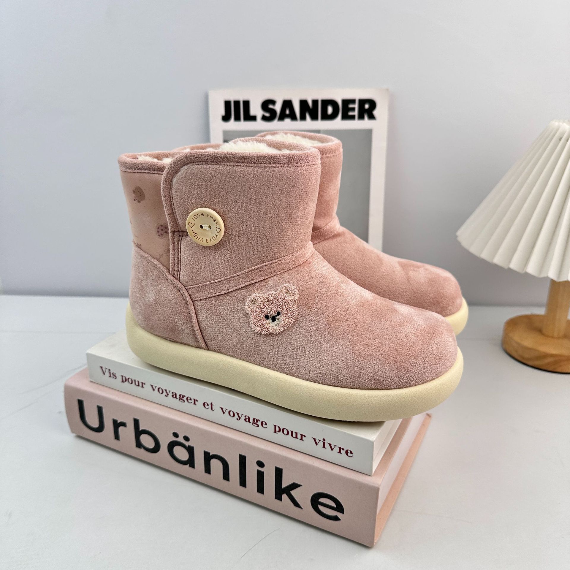Zapatos de nieve de invierno de larga onda para mujeres 2025 nuevos zapatos de algodón de estilo coreano ligero y cálido con una base plana gruesa