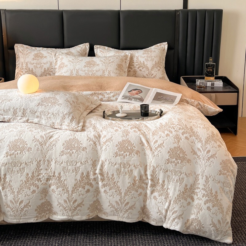 Nanjiren Maternal and Infant Grade High-Weight Carved Milk Velvet Four-Piece Set, Comfortable for Sleeping Naked, Anti-Static Silk Double-Sided Velvet Quilt