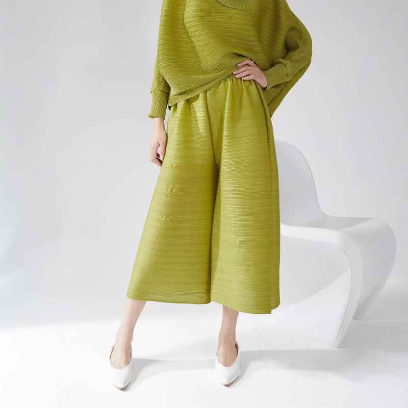 Miyake Wide-Leg Pants for Women, Elastic Waist, Large Size Pants, High-End Pleated Summer Loose Cropped Casual Pants for Women