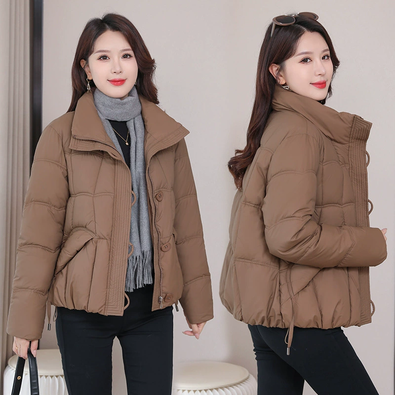 Маленькие новогодние короткие пуховые хлопчатобумажные женские бутики свободная холодостойкая хлебная одежда Корейская версия толстых пальто