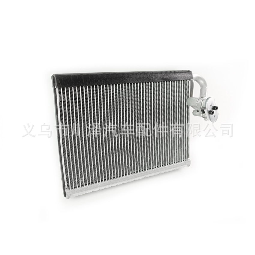 Applicable Porsche Porsche Macan air -conditioned evaporator cooler cooler 8T1898191A 2