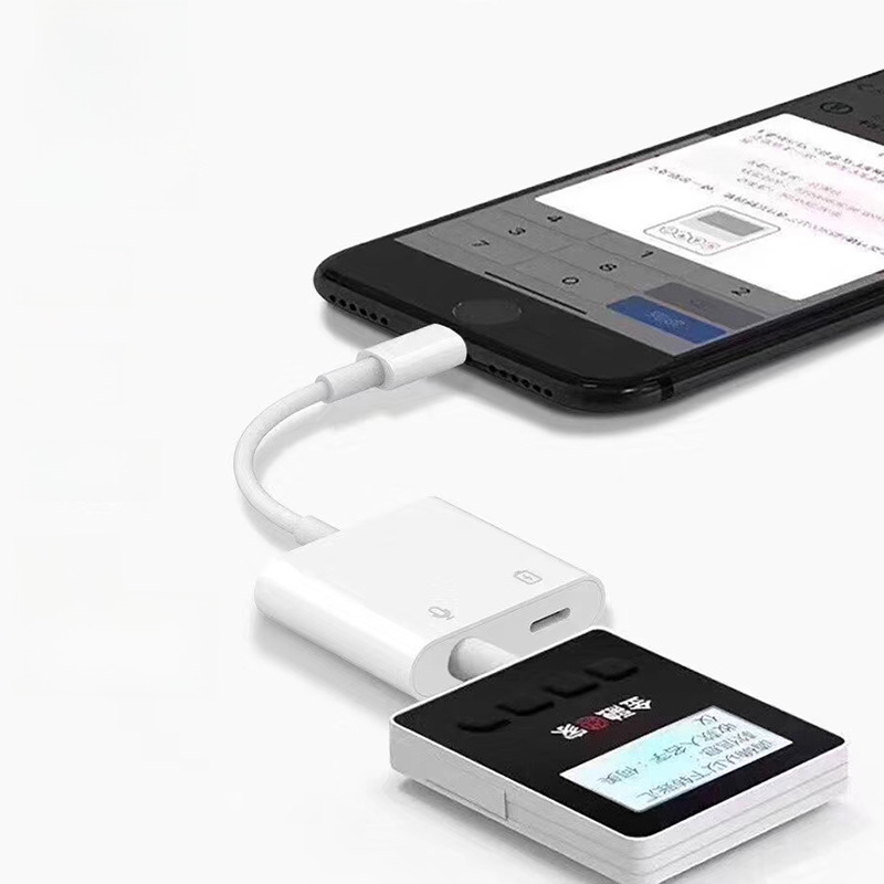 适用苹果iPhone14音频转接线Lightning转3.5mm直播通话耳机转接头