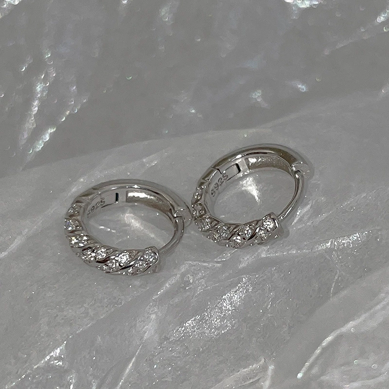 Brand earrings, silver 925 sample, simple and elegant design