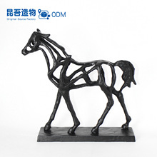 现代简约铸铁马摆件客厅电视柜酒柜办公室家居装饰礼物金属工艺品