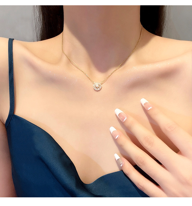 Fashion Refined Zircon Inlaid Titanium Steel Clavicle Chain Necklace
