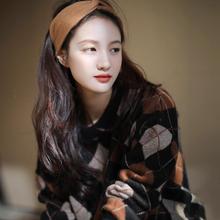 UMOOIE   复古棕咖调菱格    浓郁且满载格调  针织衫