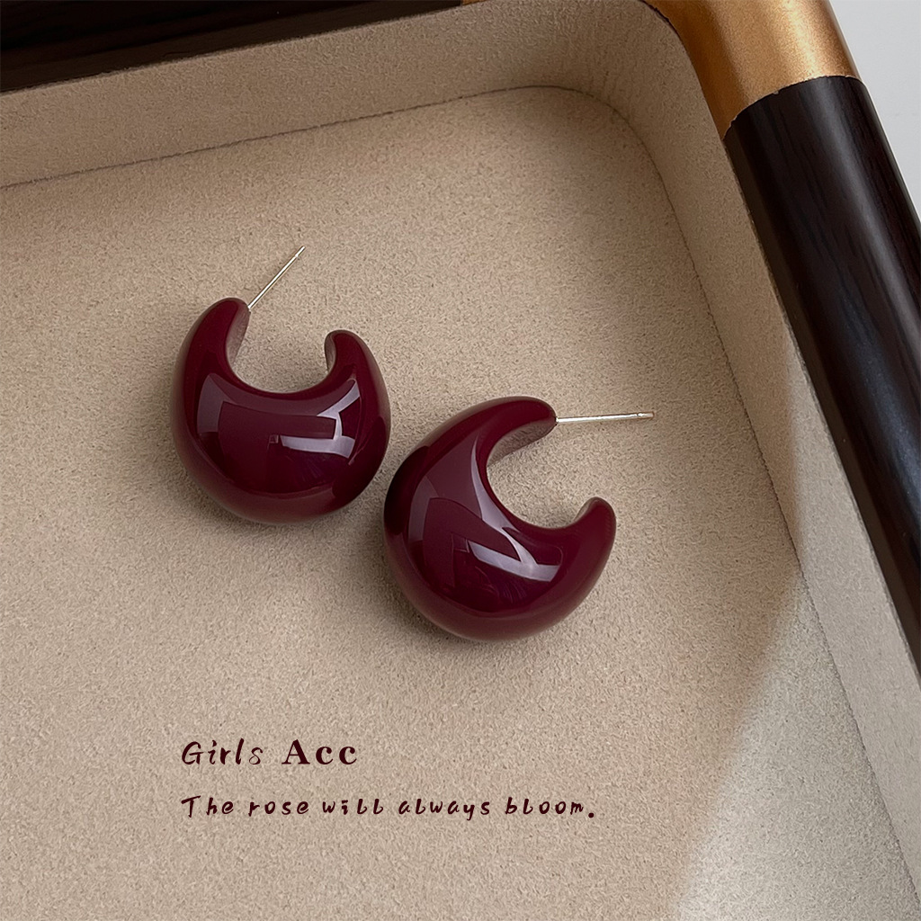 Retro elegant earrings drop-shaped