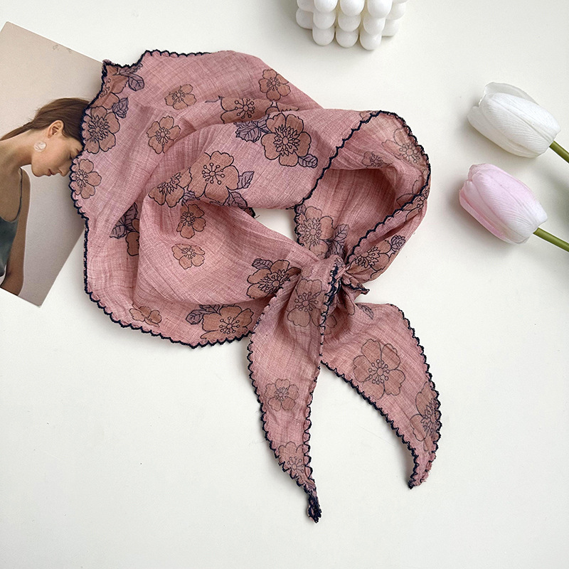 Pastoral viento de flores de encaje triángulo turbante de mujer de verano retrógrado francés de playa bufandas de seda protector solar correa de pelo